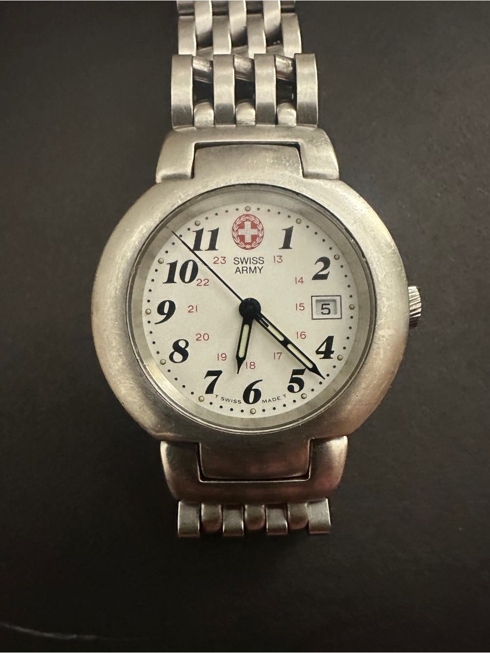 Vintage ladies Swiss Army watch . Luminous hands/no. Model 25445.